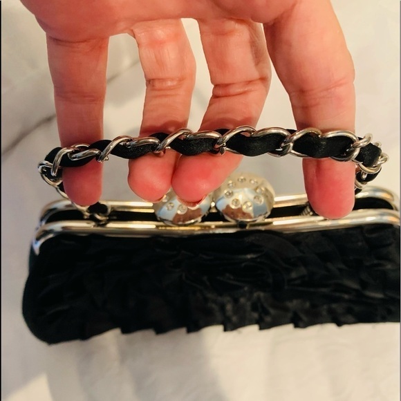 👜🎉HostPick🎉👜Kate Landry, Black Clutch, Lovely! - Picture 4 of 9